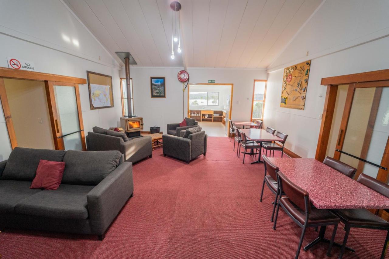 Fiordland National Park Lodge Te Anau Downs Exterior foto